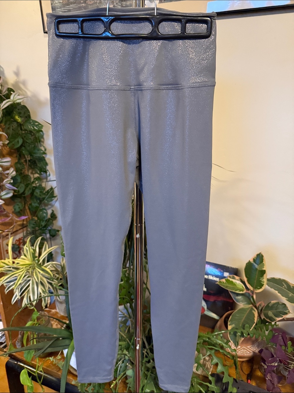 Beyond Yoga Woman’s Gray High-Waist Leggings